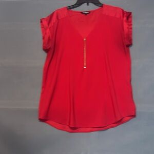 Express Women’s Red Short Sleeve Blouse With Quarter Zip Detail in Size Large